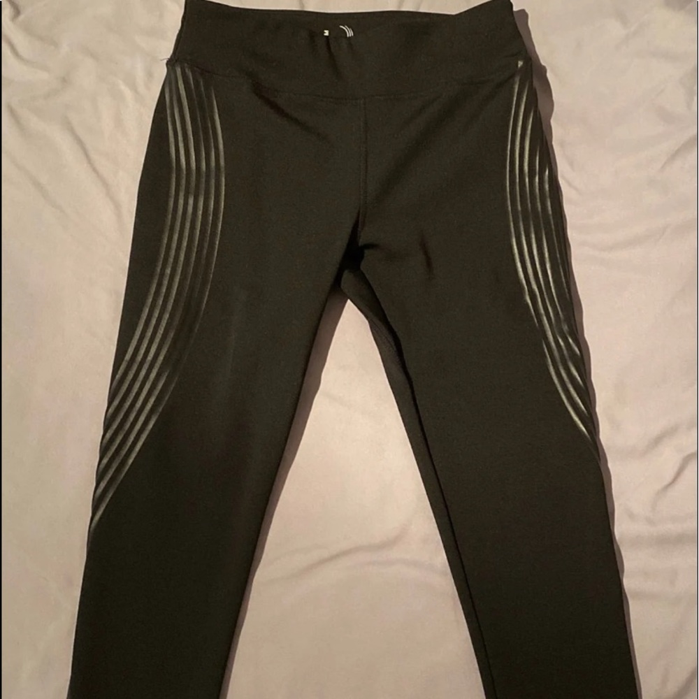 Women’s Black 3/4 Leggings